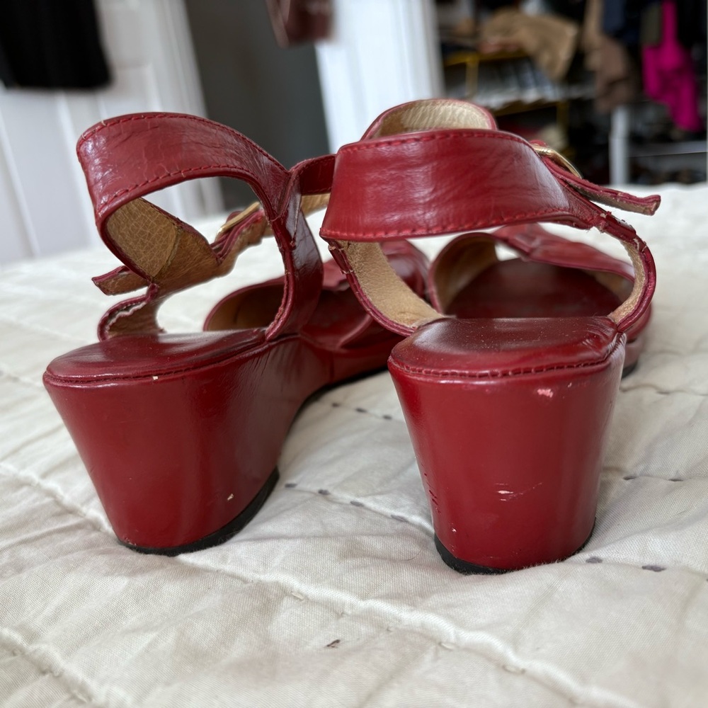 Red Leather REMIX 40s inspired sandals. 39 - Picture 5 of 7